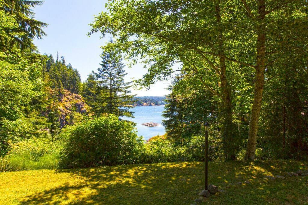 Gowlland Harbour Resort Heriot Bay Extérieur photo