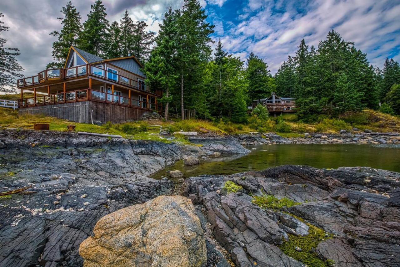 Gowlland Harbour Resort Heriot Bay Extérieur photo