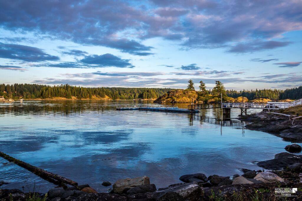 Gowlland Harbour Resort Heriot Bay Extérieur photo